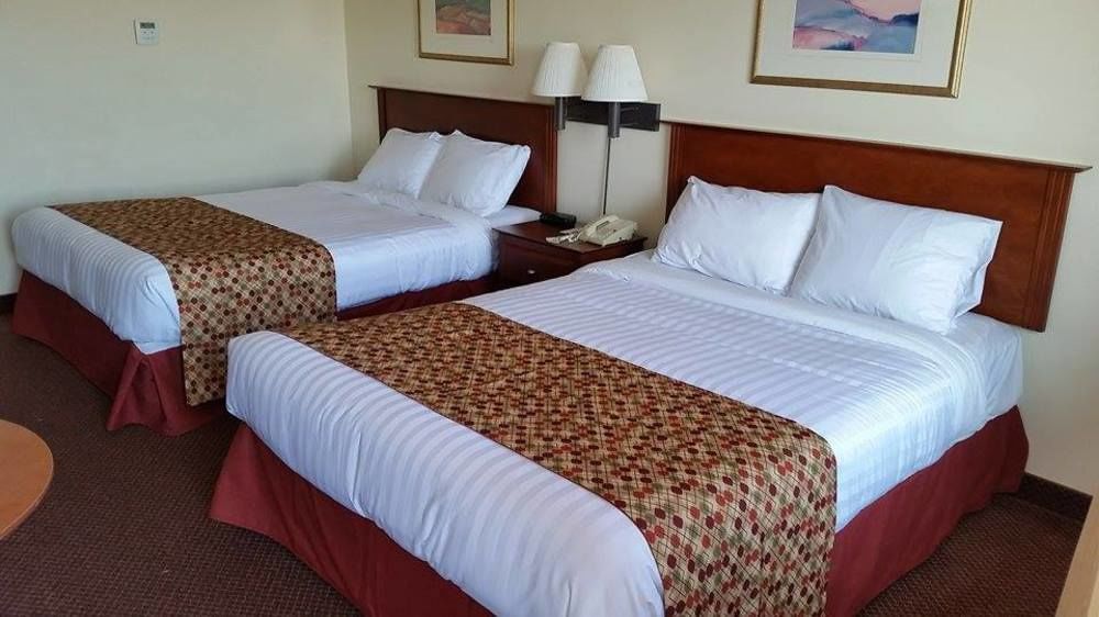 Hotel Super 8 By Wyndham Caraquet Exterior foto
